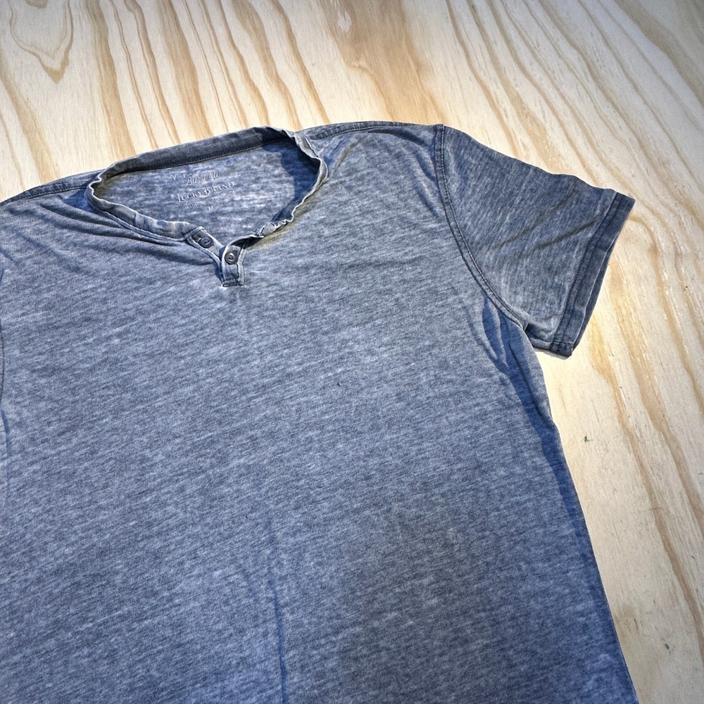 Lucky Brand Mens Blue Burnout Henley Shirt Short Sleeve Size Medium Casual
